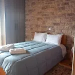 Sunset Apartment *
